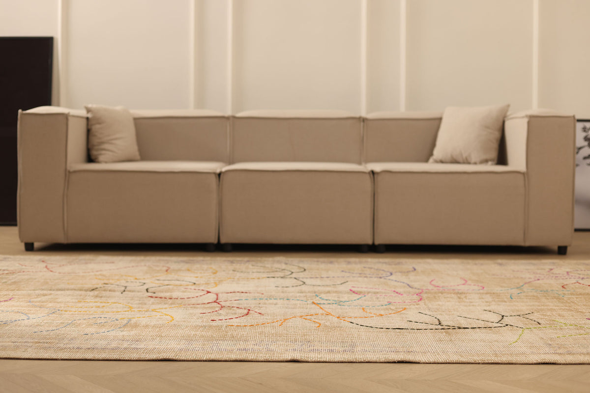 Vintage Manisa Turkish Area Rug 6x10 ft — Beige Floral