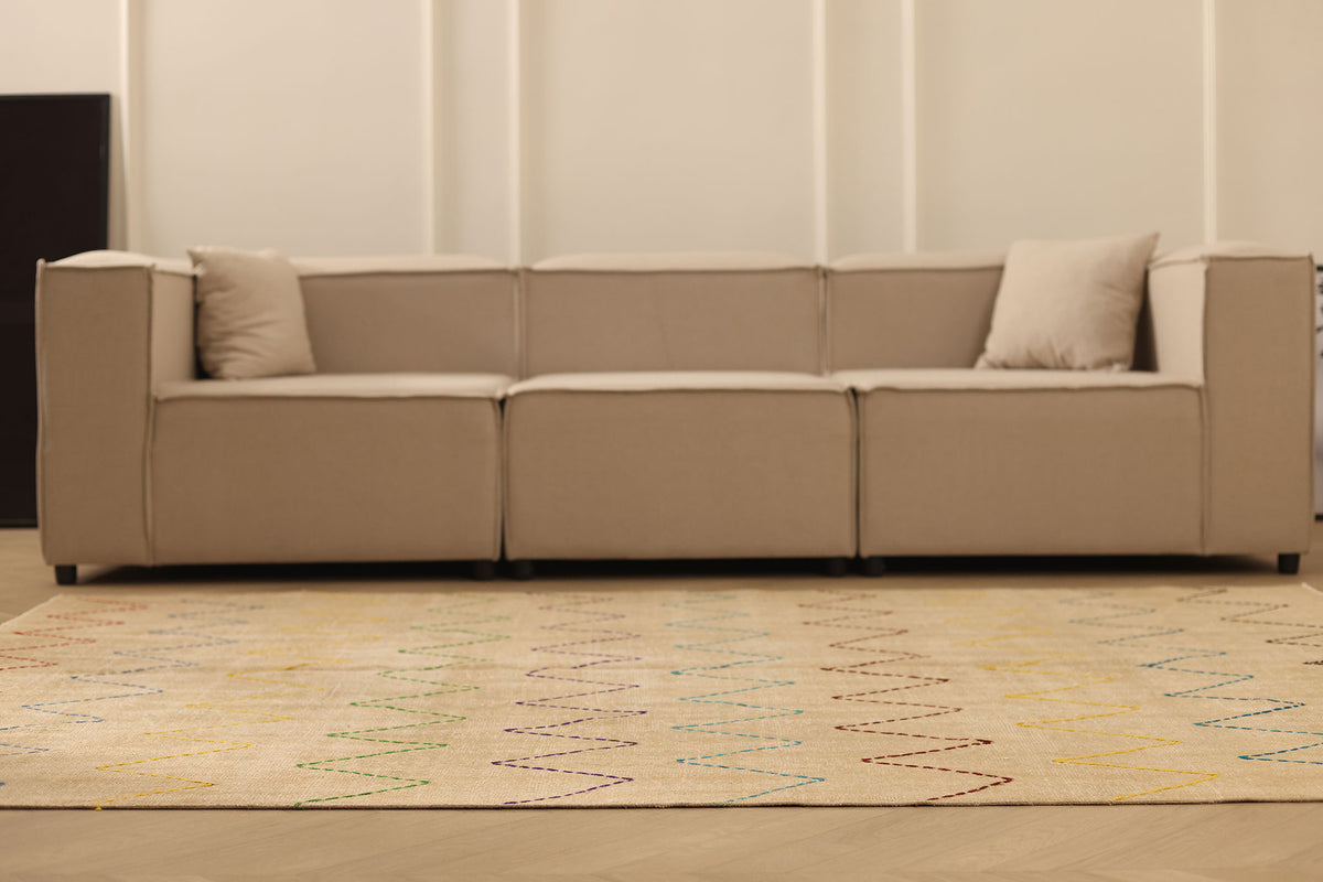 Vintage Manisa Turkish Area Rug 5x8 ft — Beige Geometric