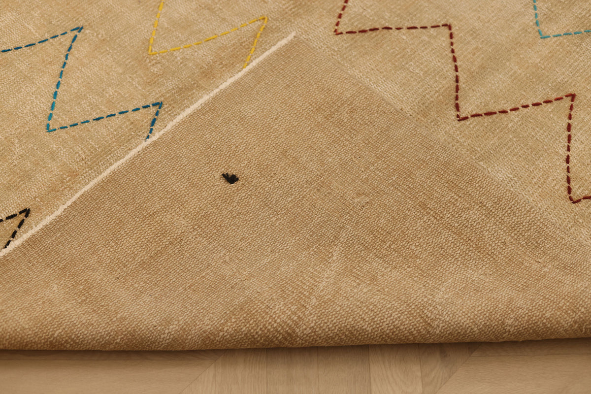 Vintage Manisa Turkish Area Rug 5x8 ft — Beige Geometric