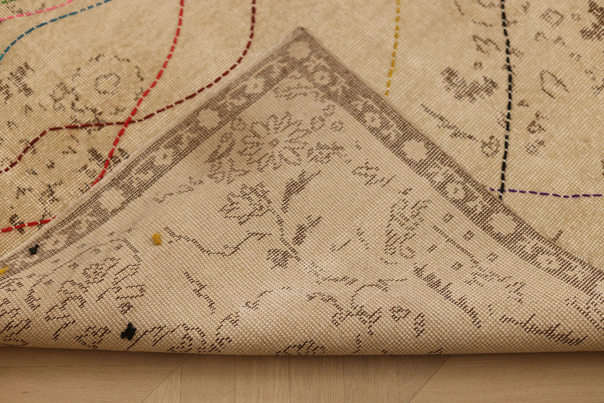 Vintage Isparta Turkish Area Rug 5x10 ft — Beige & Brown Floral