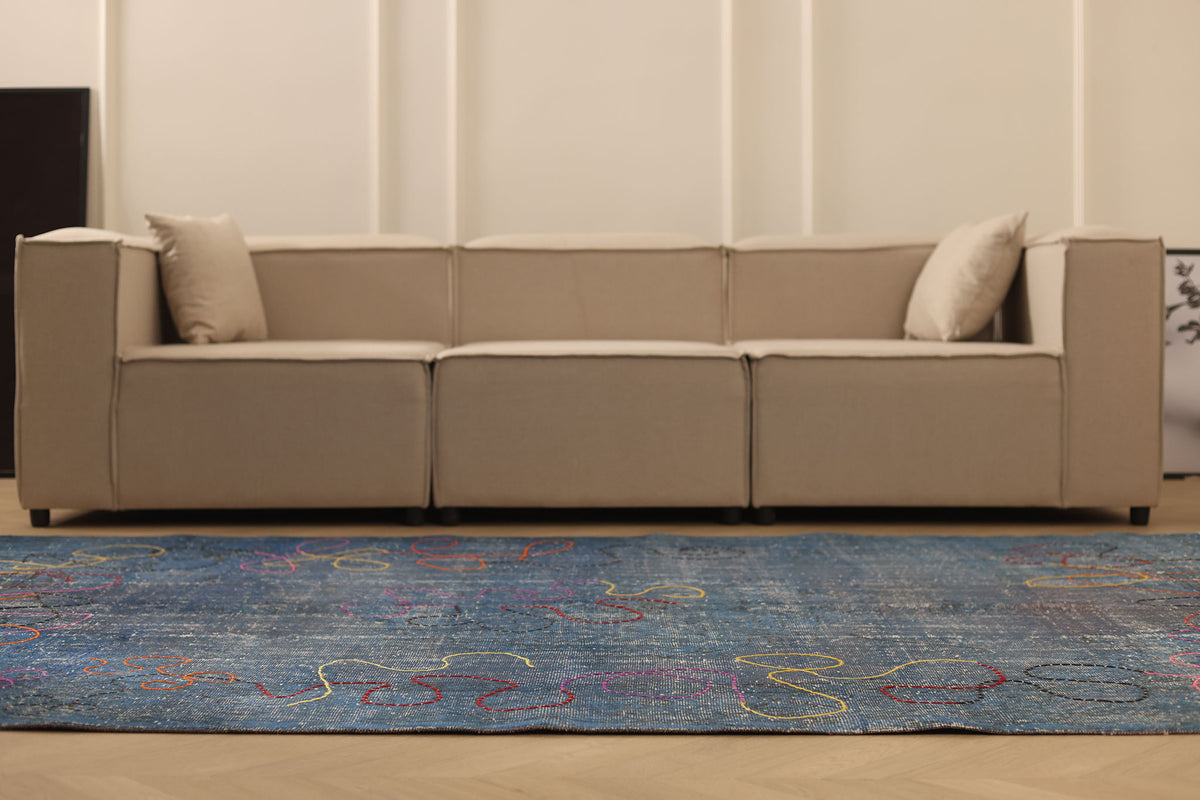 Vintage Isparta Turkish Area Rug 6x9 ft — Blue & Gray Floral