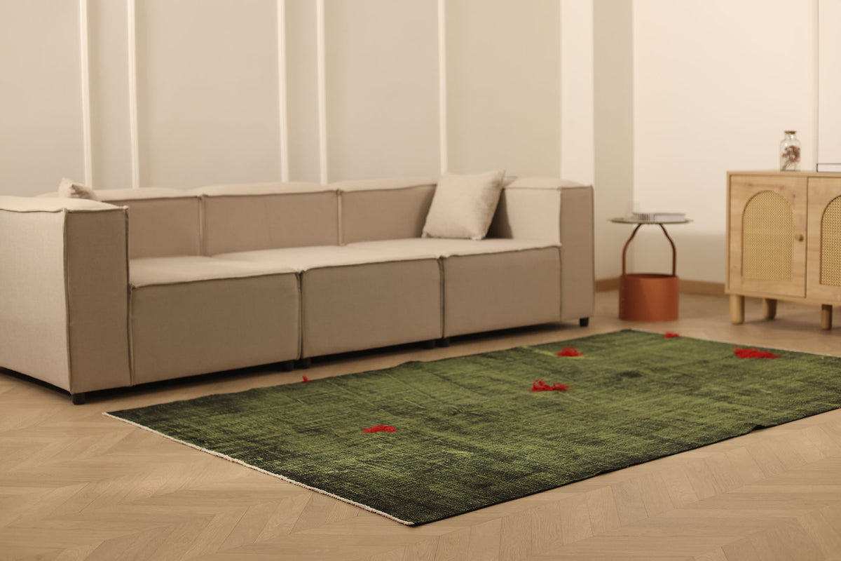 Vintage Manisa Turkish Area Rug 5x9 ft — Green & Red Floral
