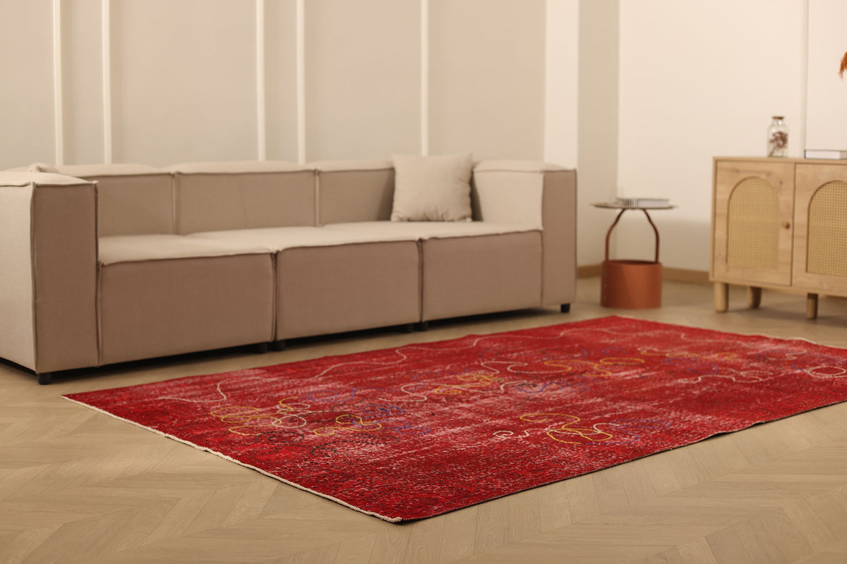 Vintage Isparta Turkish Area Rug 5x9 ft — Red Overdyed