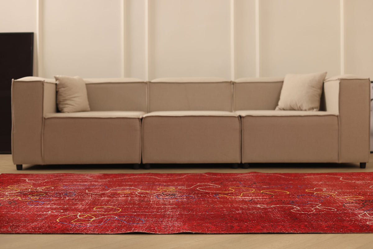 Vintage Isparta Turkish Area Rug 5x9 ft — Red Overdyed