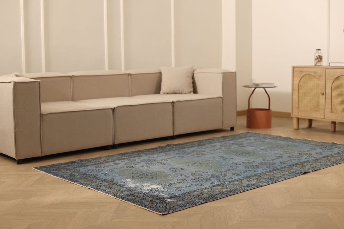 Vintage Isparta Turkish Area Rug 5x8 ft — Blue & Gray Distressed