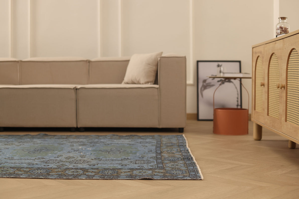Vintage Isparta Turkish Area Rug 5x8 ft — Blue & Gray Distressed