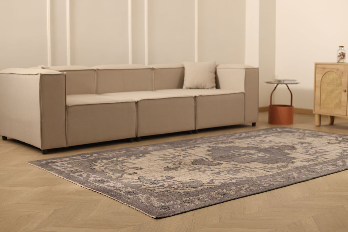 Vintage Manisa Turkish Area Rug 5x10 ft — Gray & Beige Floral