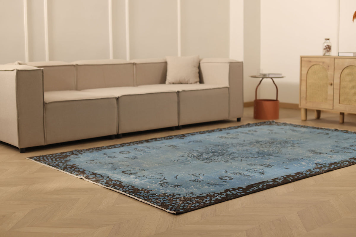 Vintage Isparta Turkish Area Rug 6x9 ft — Blue & Gray Floral (No. 38526)