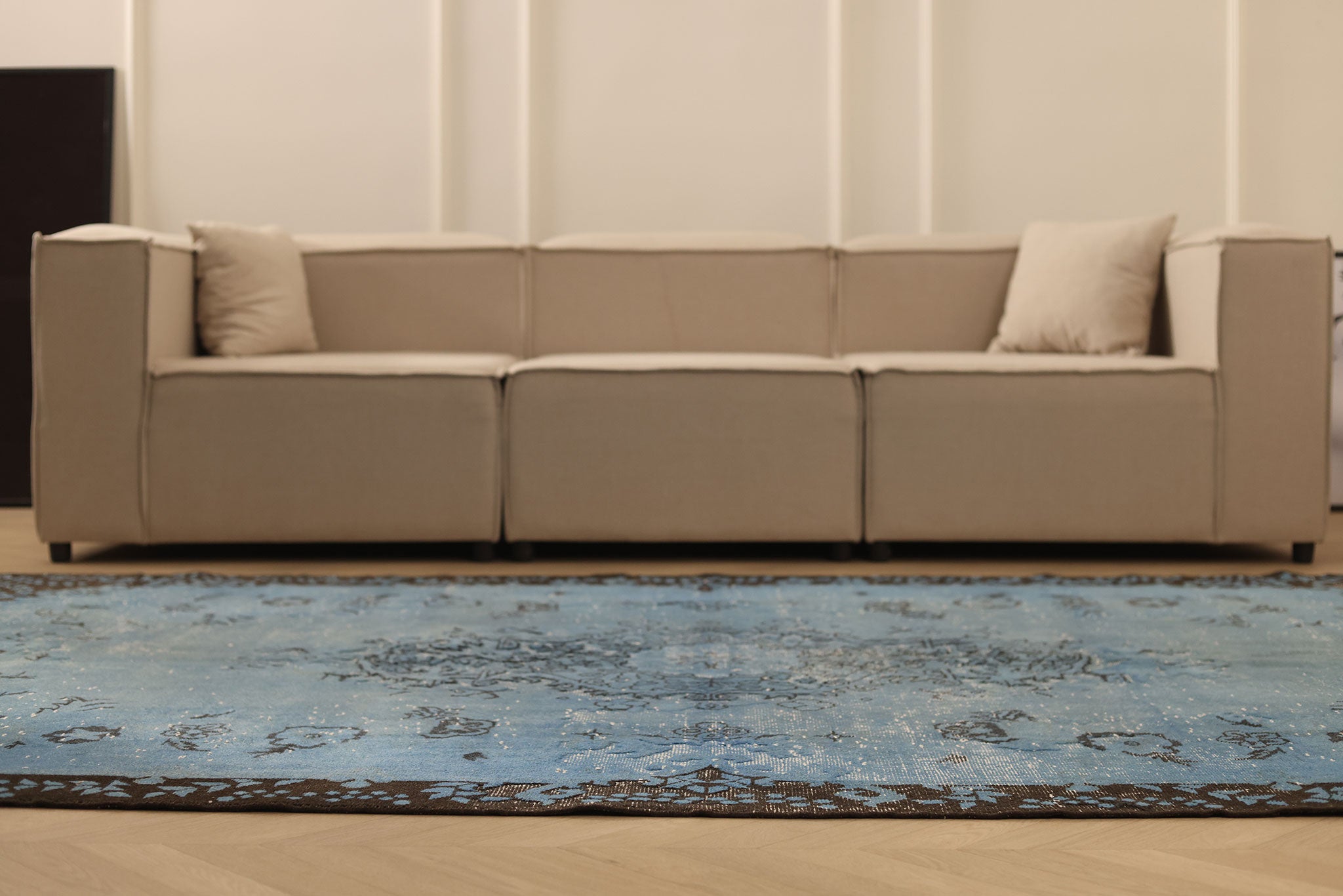 Vintage Isparta Turkish Area Rug 6x9 ft — Blue & Gray Floral (No. 38526)