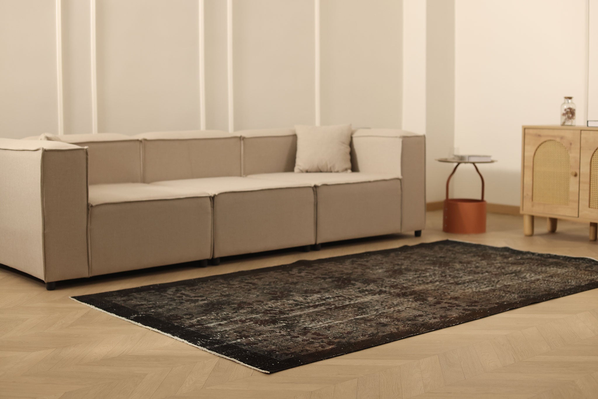 Vintage Isparta Turkish Area Rug 5x8 ft — Gray Overdyed