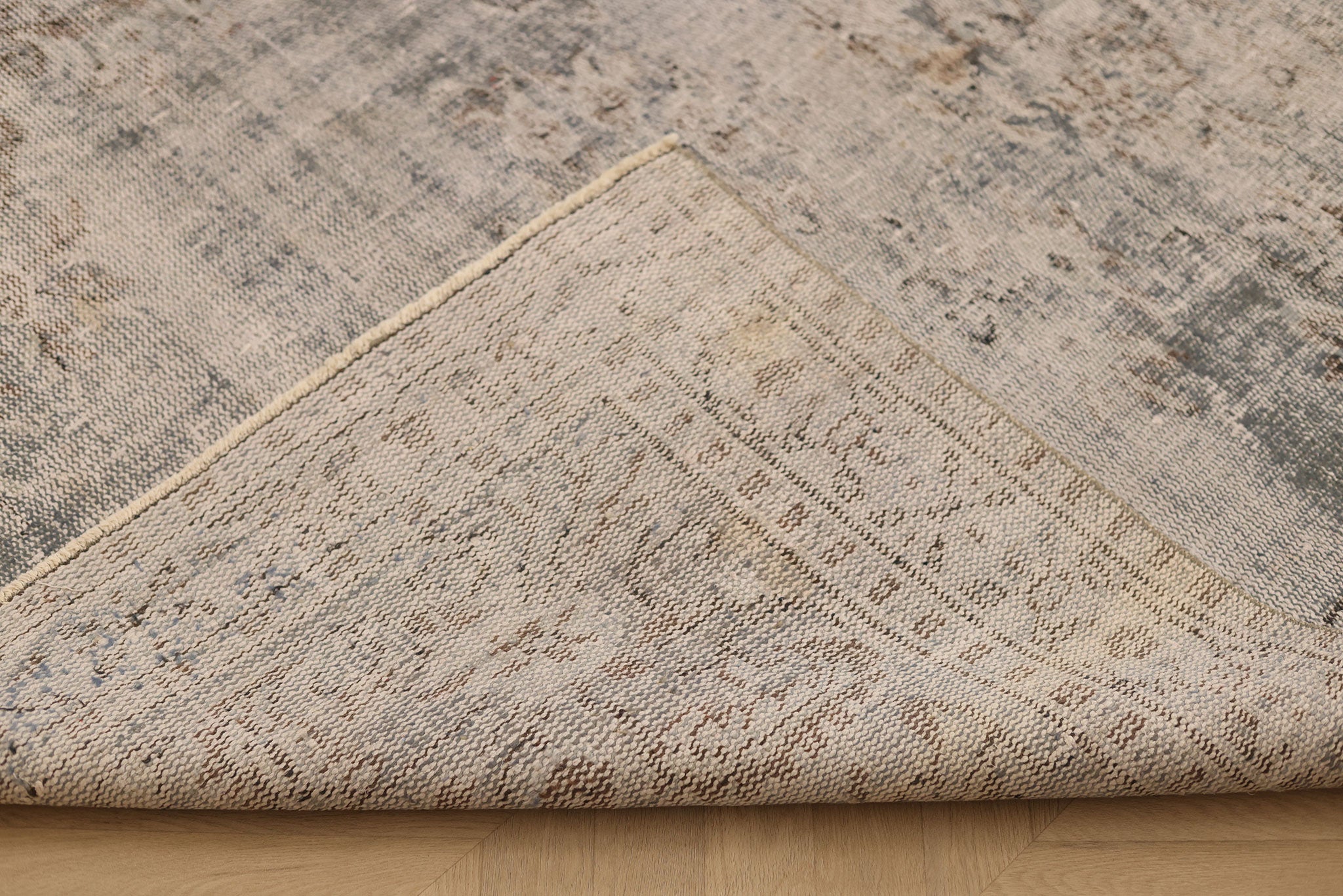 Vintage Manisa Turkish Area Rug 5x8 ft — Gray Distressed