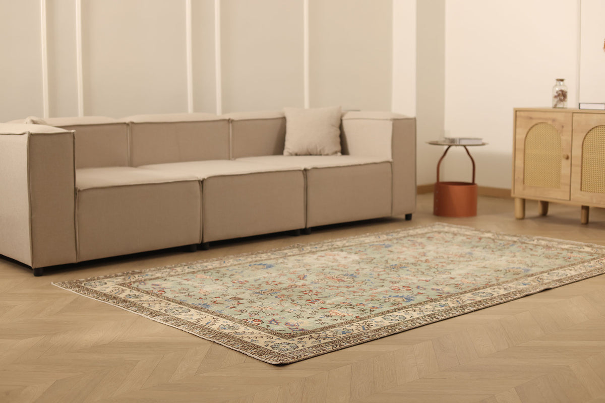 Vintage Isparta Turkish Area Rug 5x8 ft — Green & Beige Floral (No. 38583)