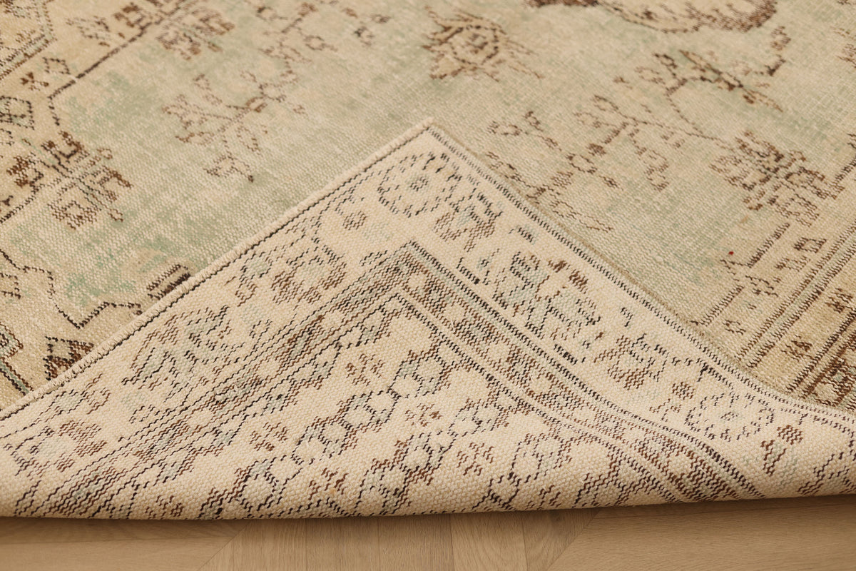 Vintage Manisa Turkish Area Rug 5x8 ft — Beige & Gray Floral (No. 38591)