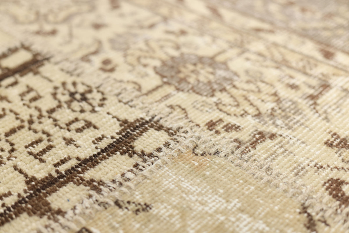 Vintage Turkish Area Rug 5x7 ft — Beige & Gray Patchwork (No. 38620)