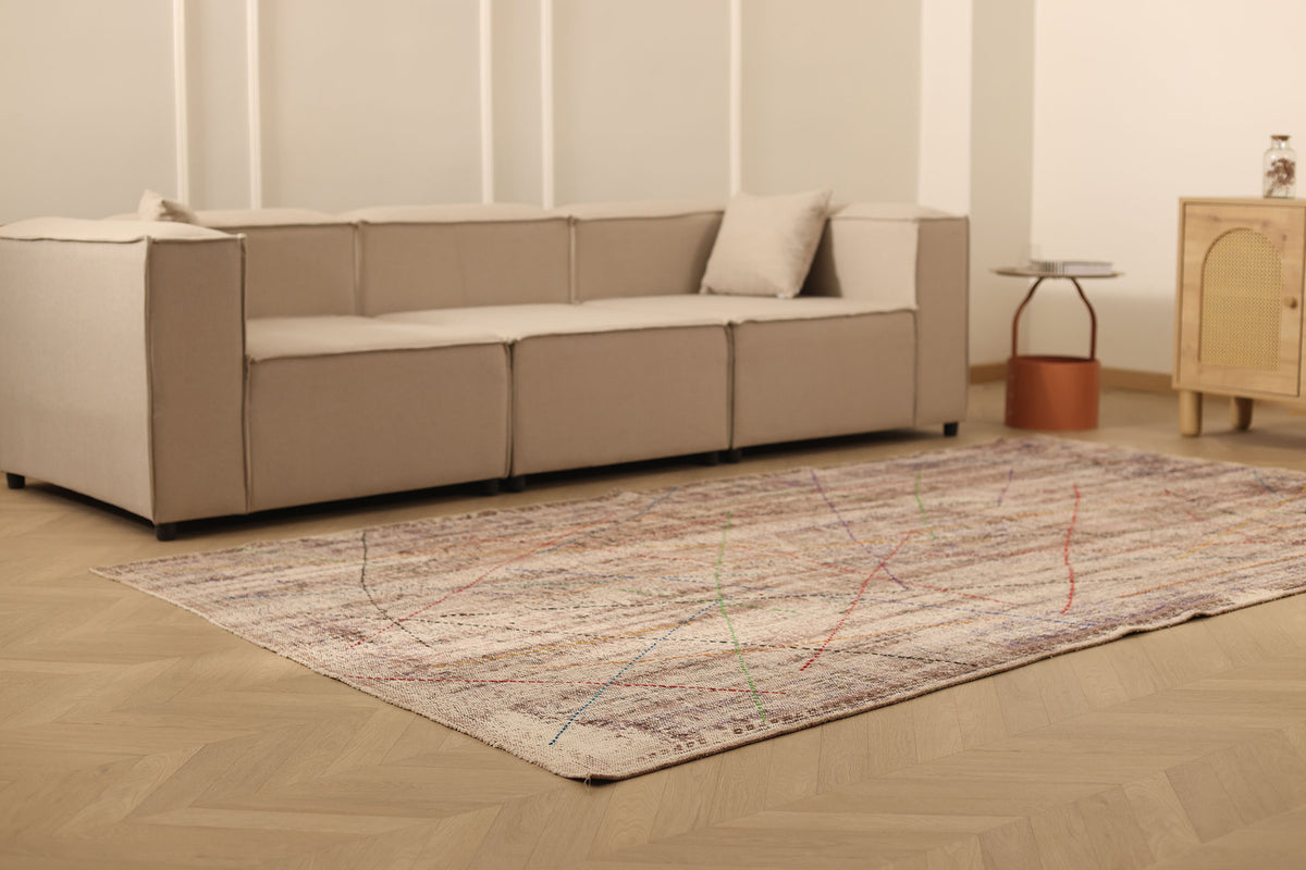 Vintage Manisa Turkish Area Rug 5x10 ft — Beige & Gray Geometric