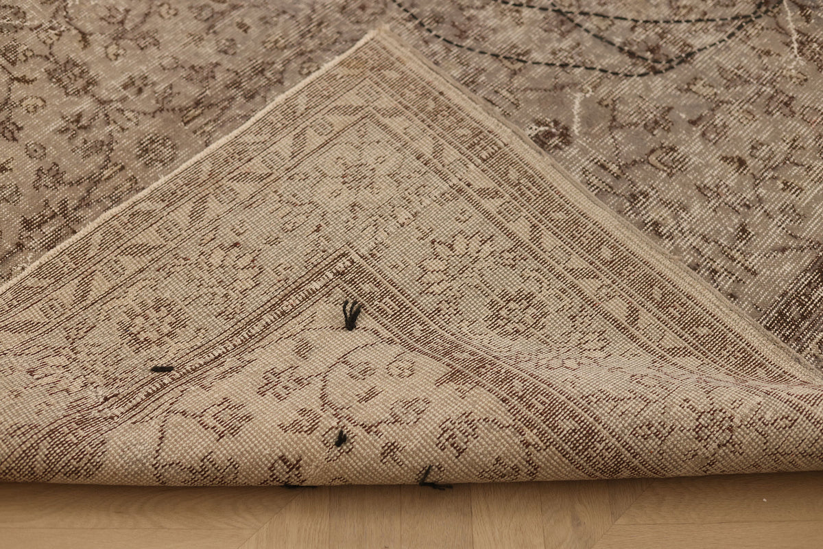 Vintage Isparta Turkish Area Rug 6x9 ft — Beige & Brown Floral (No. 38642)
