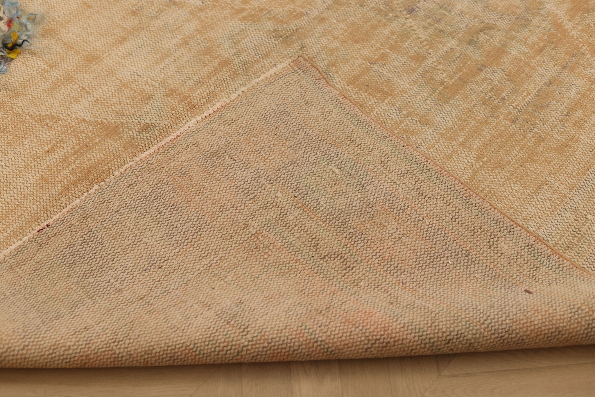 Vintage Manisa Turkish Area Rug 5x8 ft — Beige minimalist
