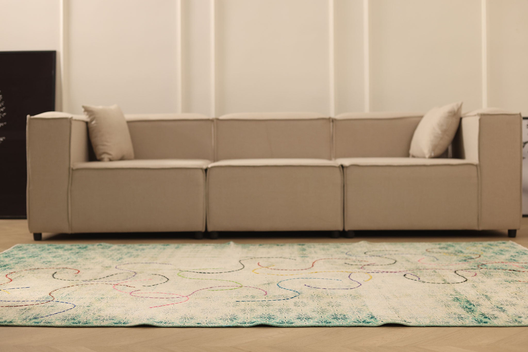 Vintage Manisa Turkish Area Rug 6x8 ft — Green & White Distressed