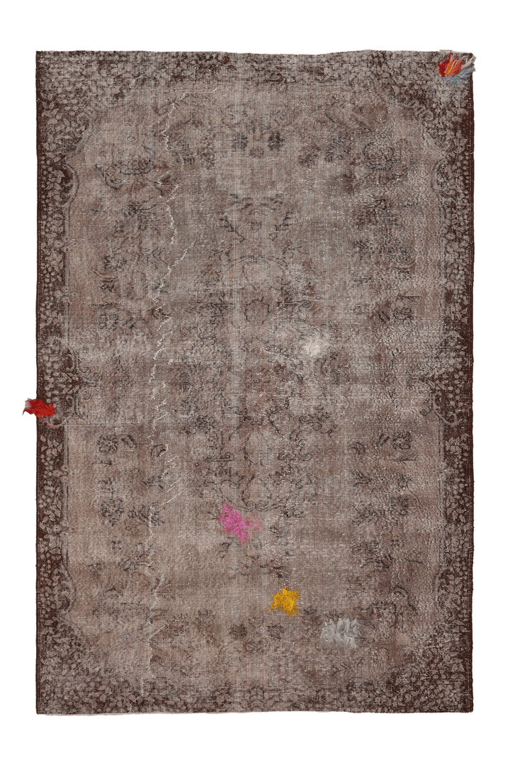 Vintage Isparta Turkish Area Rug 5x9 ft — Brown & Gray Distressed