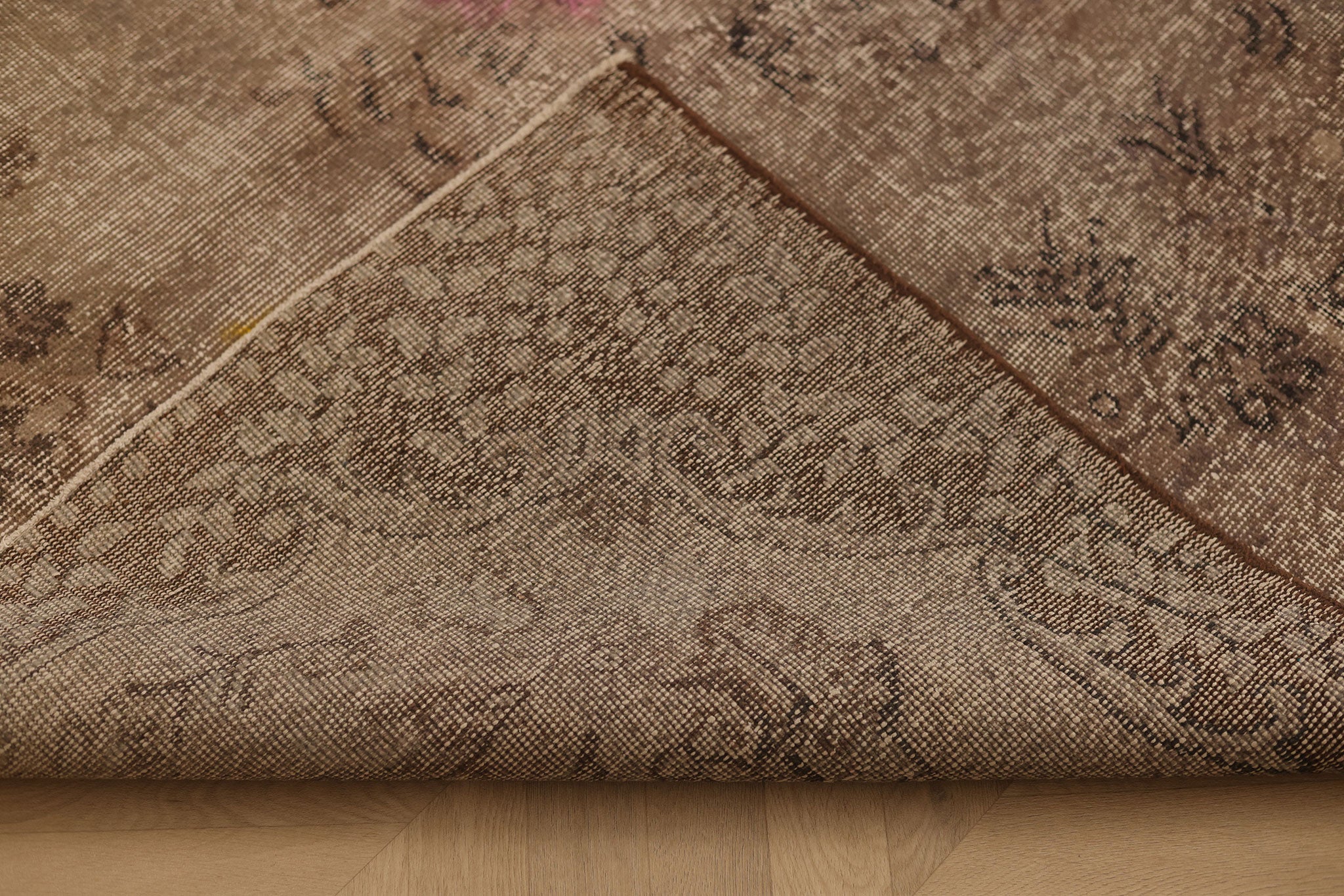 Vintage Isparta Turkish Area Rug 5x9 ft — Brown & Gray Distressed