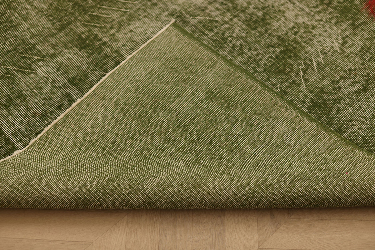 Vintage Isparta Turkish Area Rug 5x8 ft — Green Overdyed