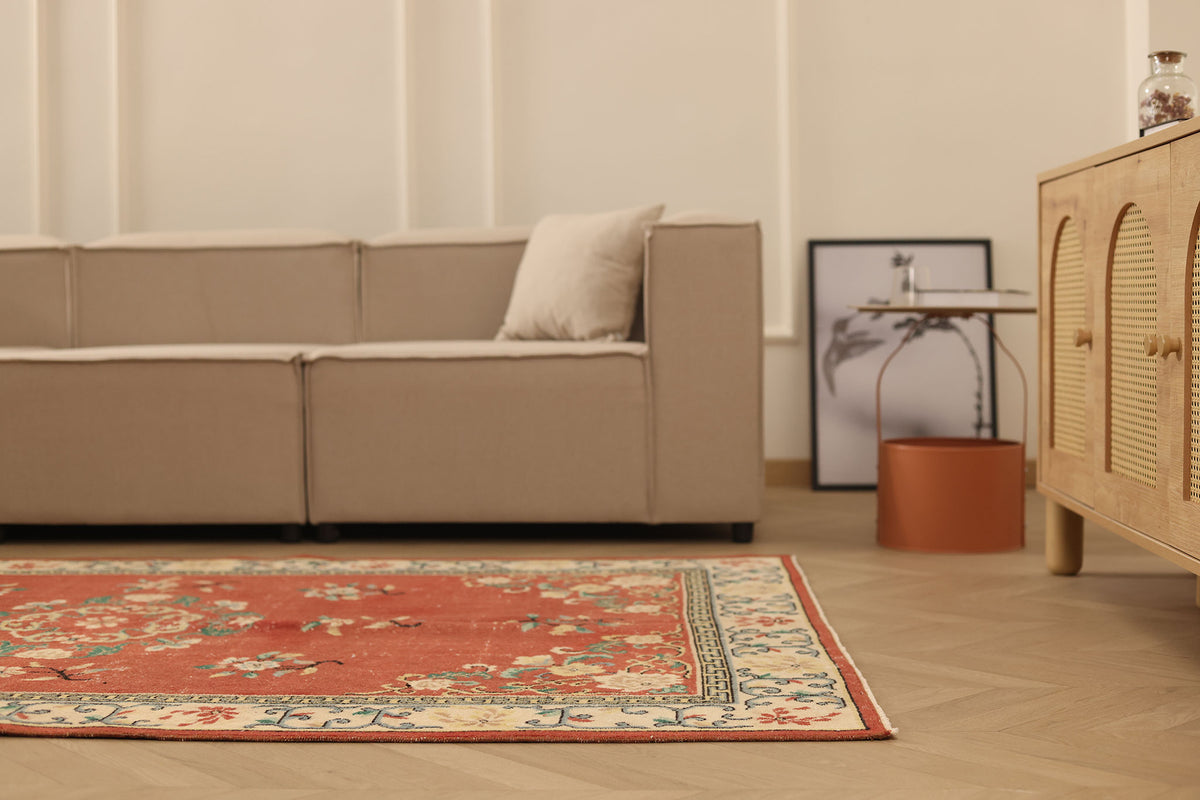 Vintage Isparta Turkish Area Rug 5x8 ft — Red & Beige Floral