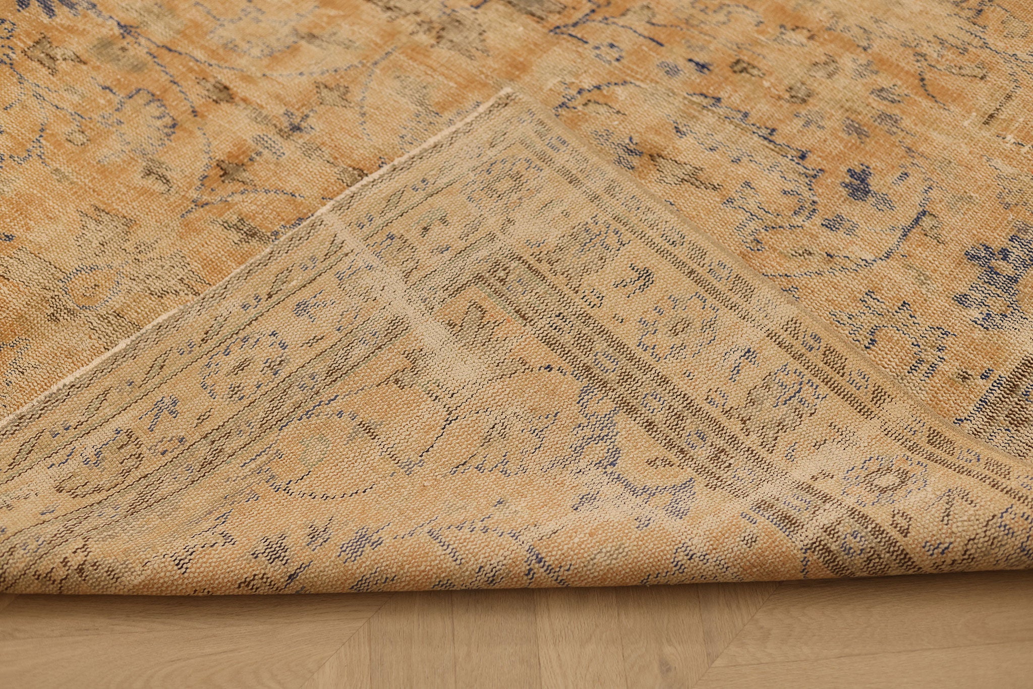 Vintage Manisa Turkish Area Rug 6x8 ft — Beige & Blue Distressed