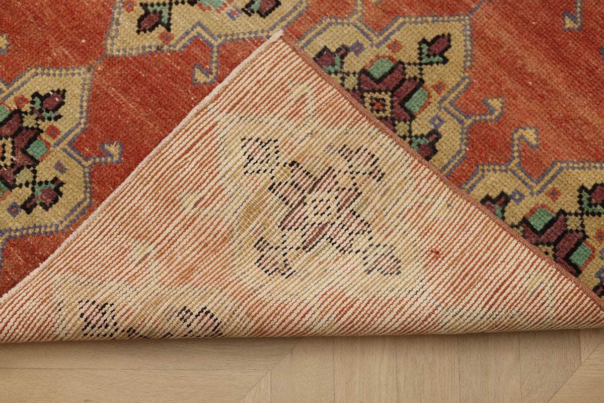 Vintage Malatya Turkish Runner Rug 3x9 ft — Red & Beige Geometric