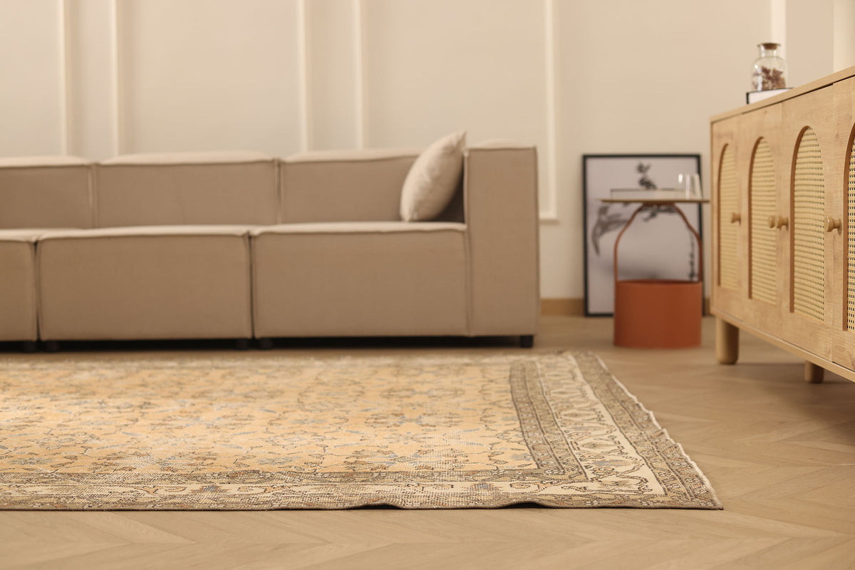 Vintage Isparta Turkish Area Rug 6x10 ft — Beige & Brown Floral (No. 39254)