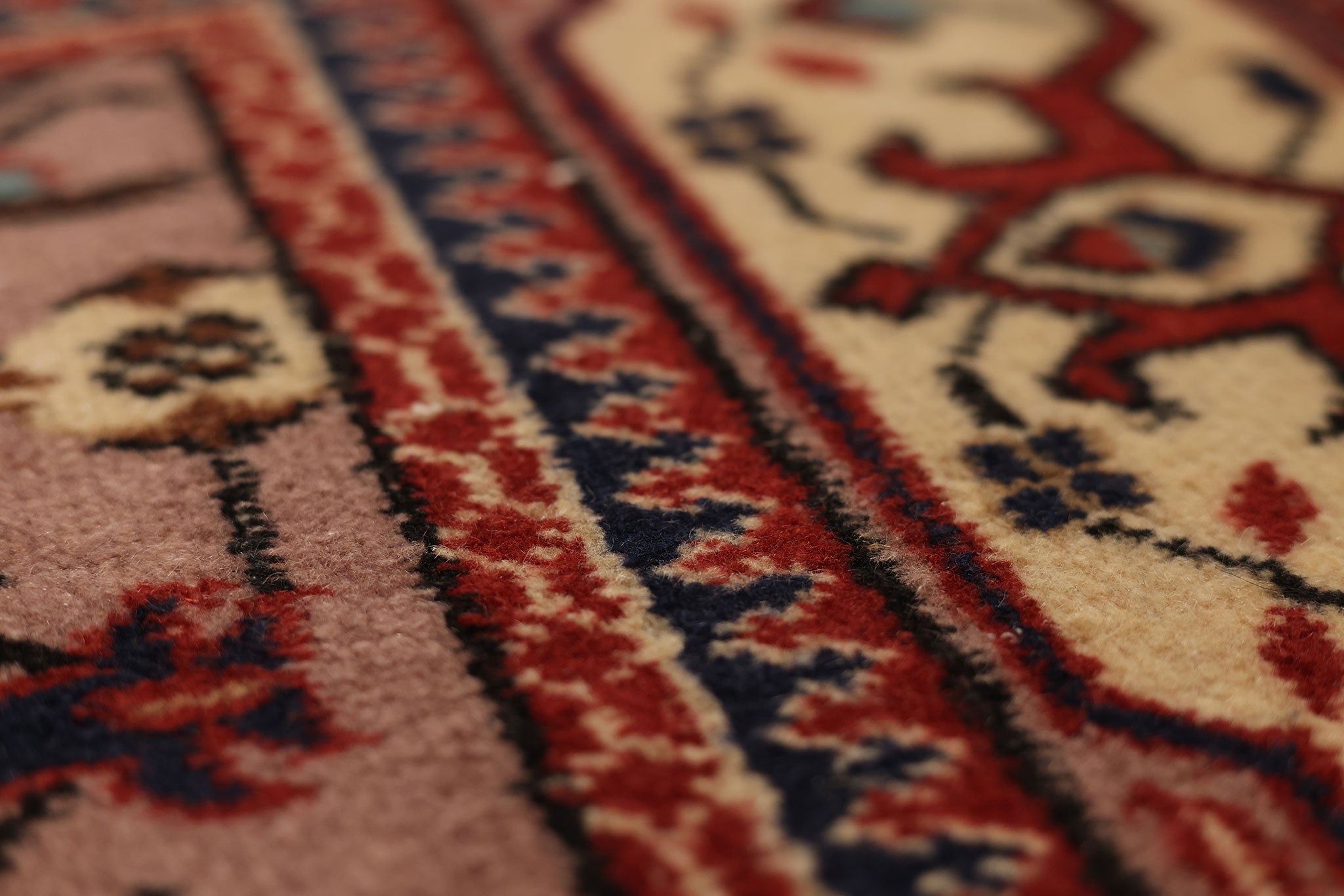 Vintage Isparta Turkish Area Rug 5x8 ft — Pink & Red Floral