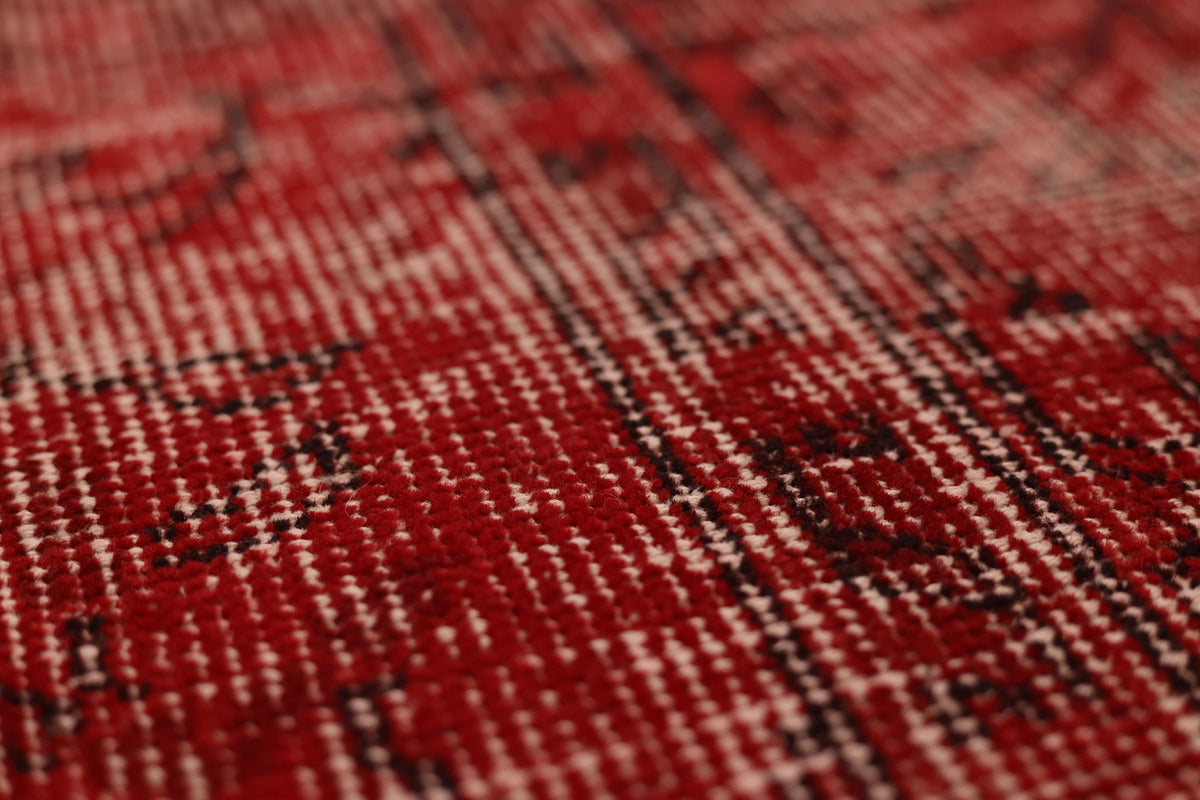 Vintage Isparta Turkish Area Rug 5x9 ft — Red Overdyed (No. 39257)