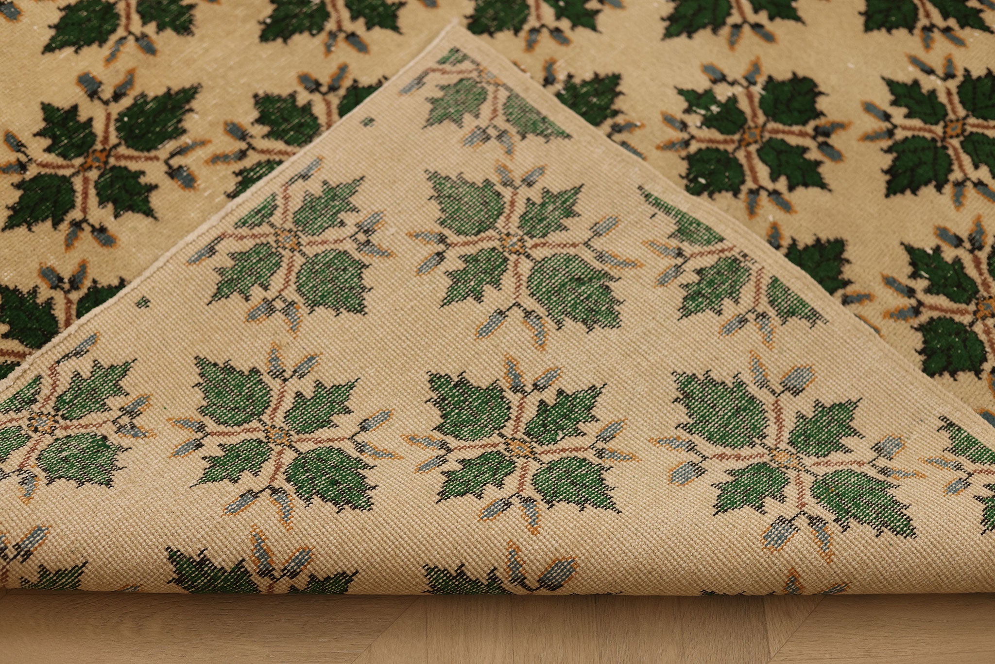 Vintage Isparta Turkish Area Rug 7x10 ft — Beige & Green Floral