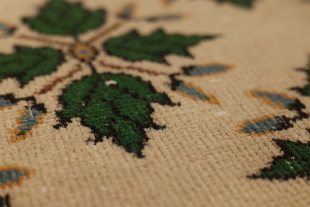 Vintage Isparta Turkish Area Rug 7x10 ft — Beige & Green Floral