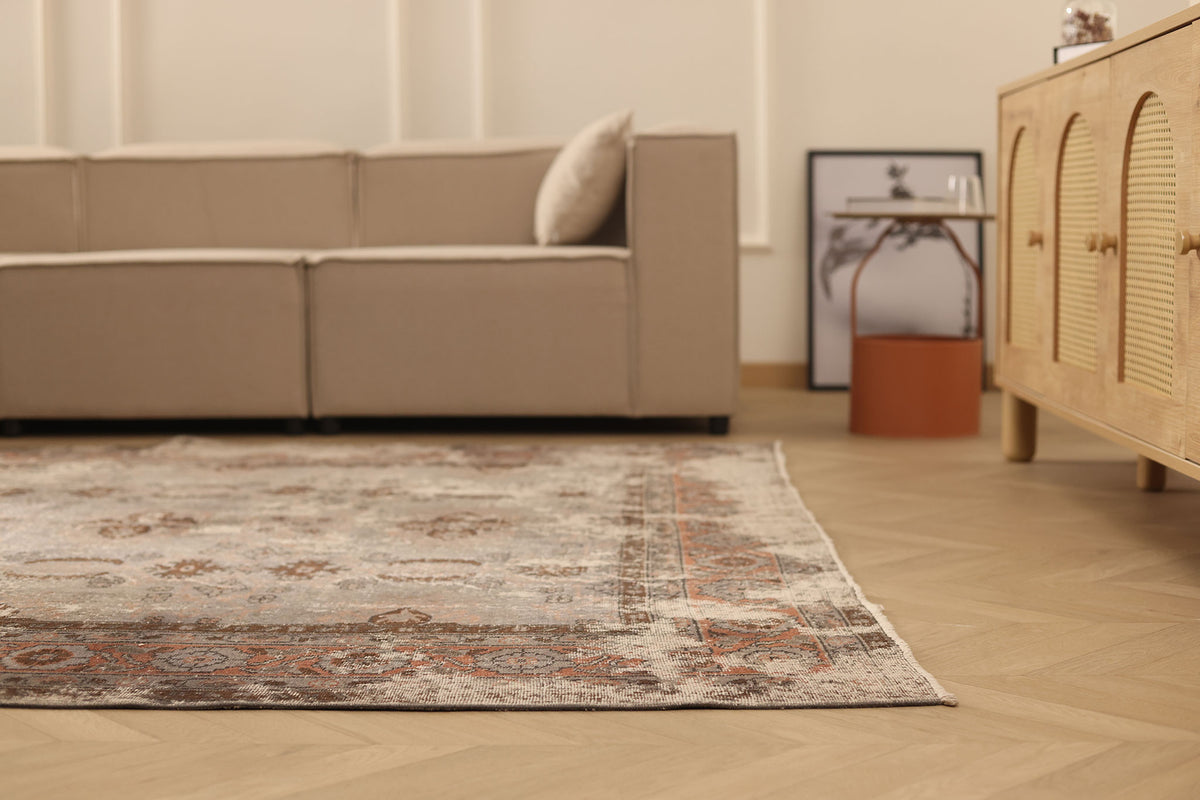 Vintage Isparta Turkish Area Rug 7x9 ft — Gray & Brown Distressed