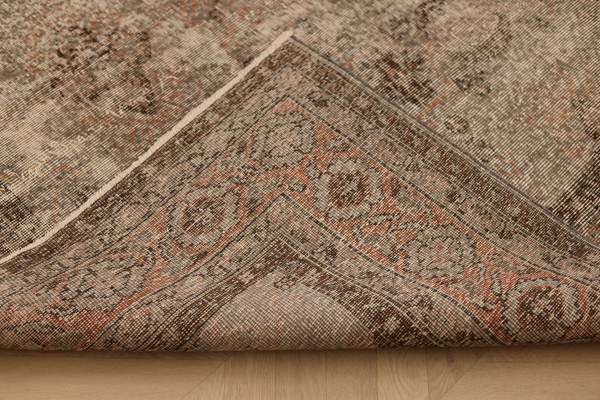 Vintage Isparta Turkish Area Rug 7x9 ft — Gray & Brown Distressed