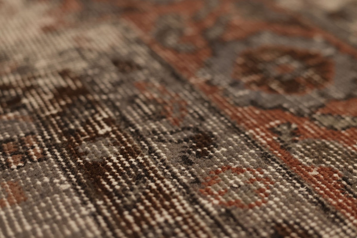 Vintage Isparta Turkish Area Rug 7x9 ft — Gray & Brown Distressed