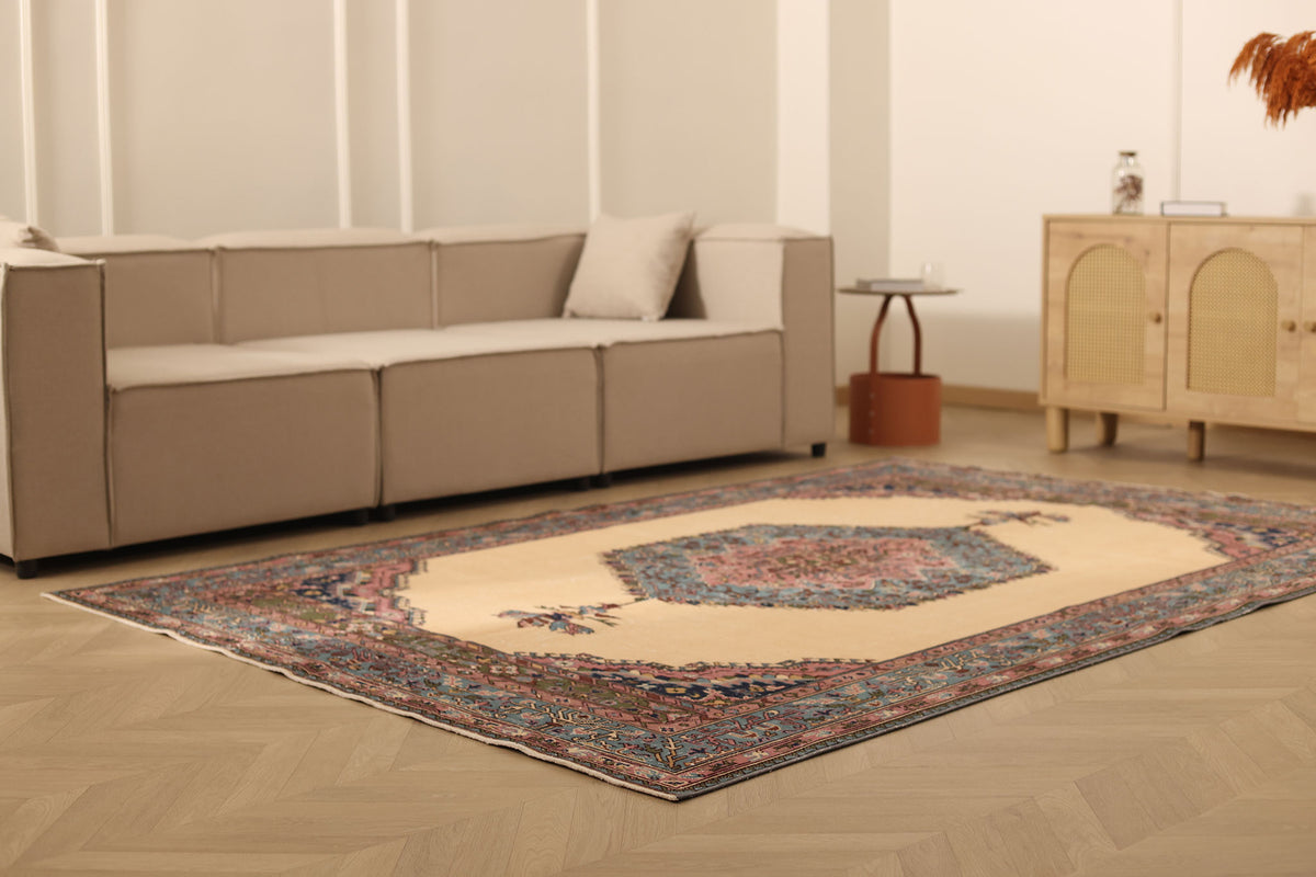 Vintage Isparta Turkish Area Rug 6x9 ft — Beige & Blue Geometric