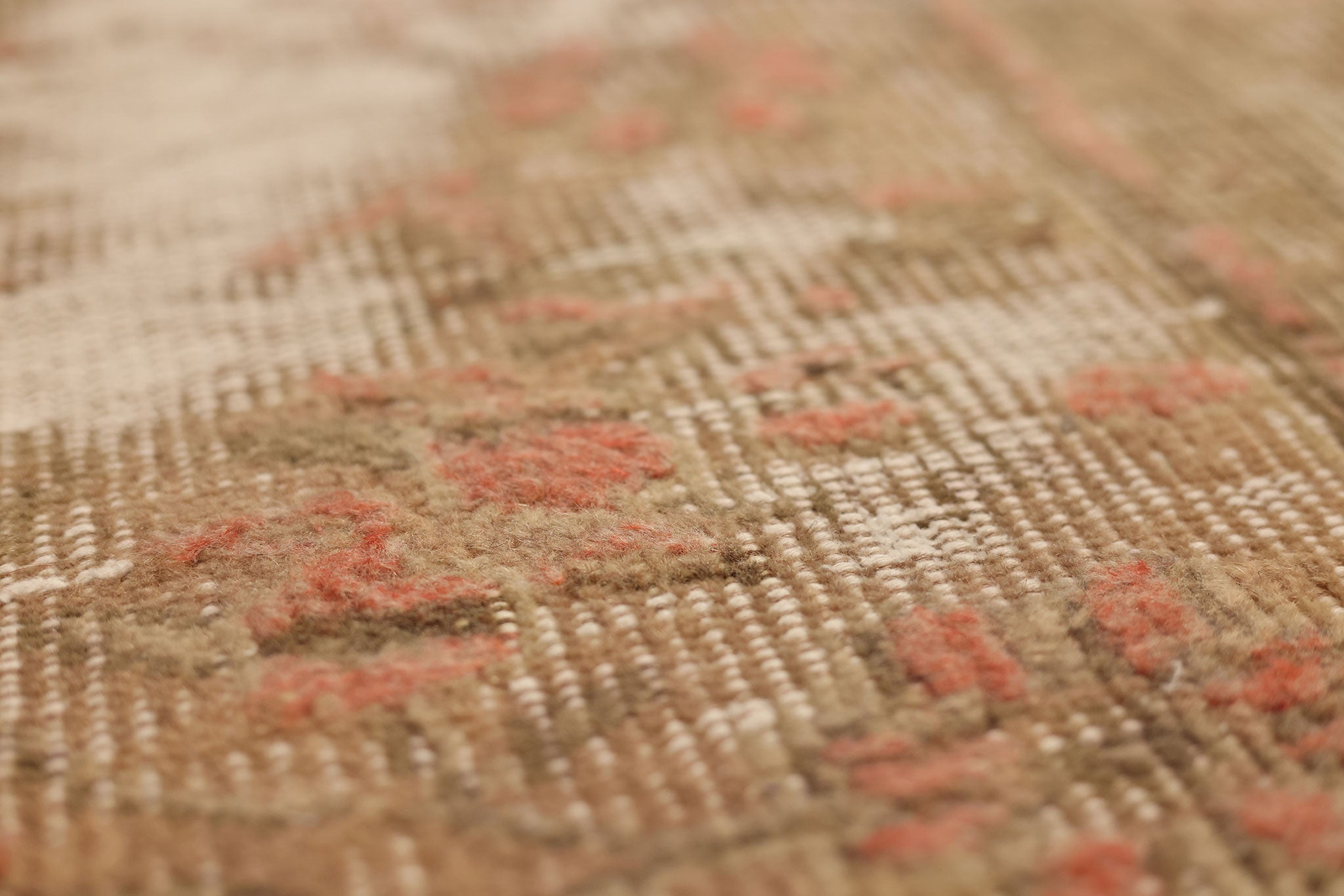 Vintage Isparta Turkish Area Rug 5x9 ft — Beige & Orange Distressed