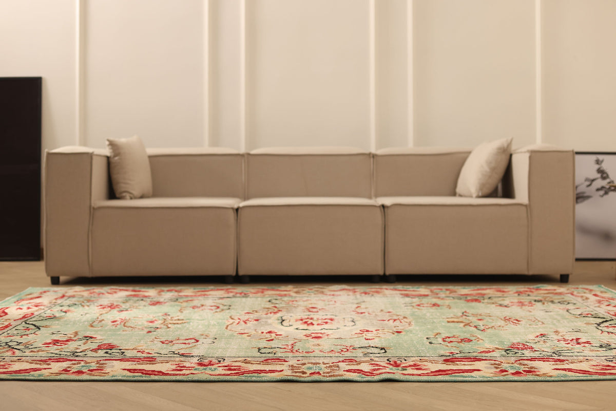 Vintage Manisa Turkish Area Rug 6x9 ft — Green & Red Floral