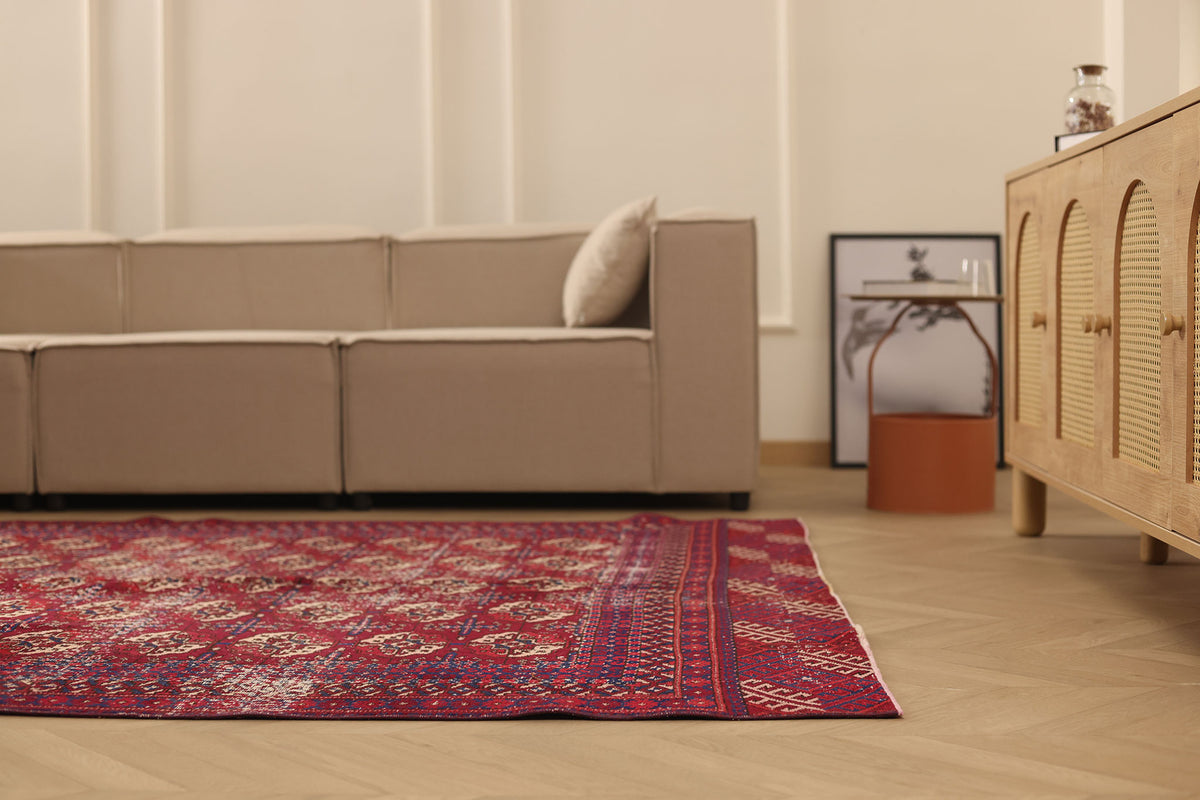 Vintage Isparta Turkish Area Rug 6x9 ft — Red & Beige Distressed