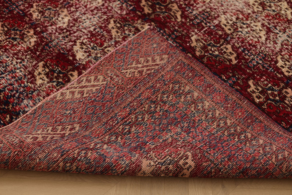 Vintage Isparta Turkish Area Rug 6x9 ft — Red & Beige Distressed