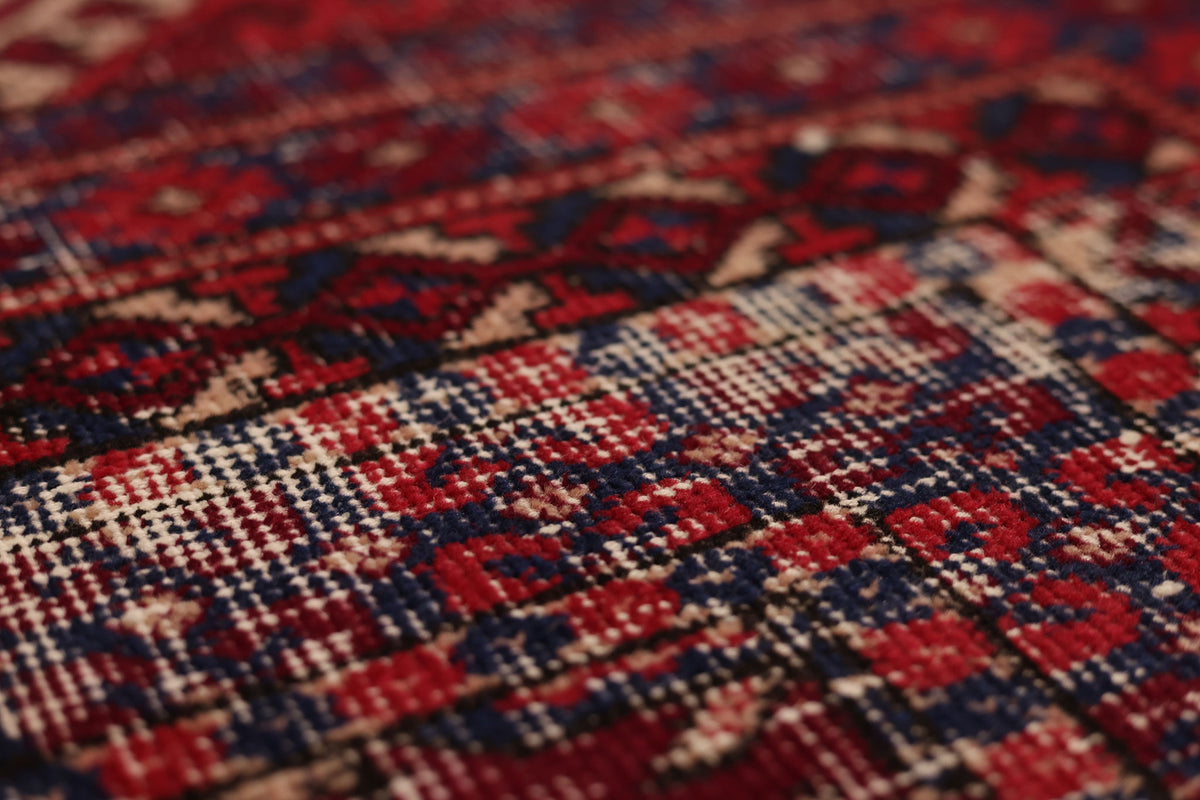 Vintage Isparta Turkish Area Rug 6x9 ft — Red & Beige Distressed