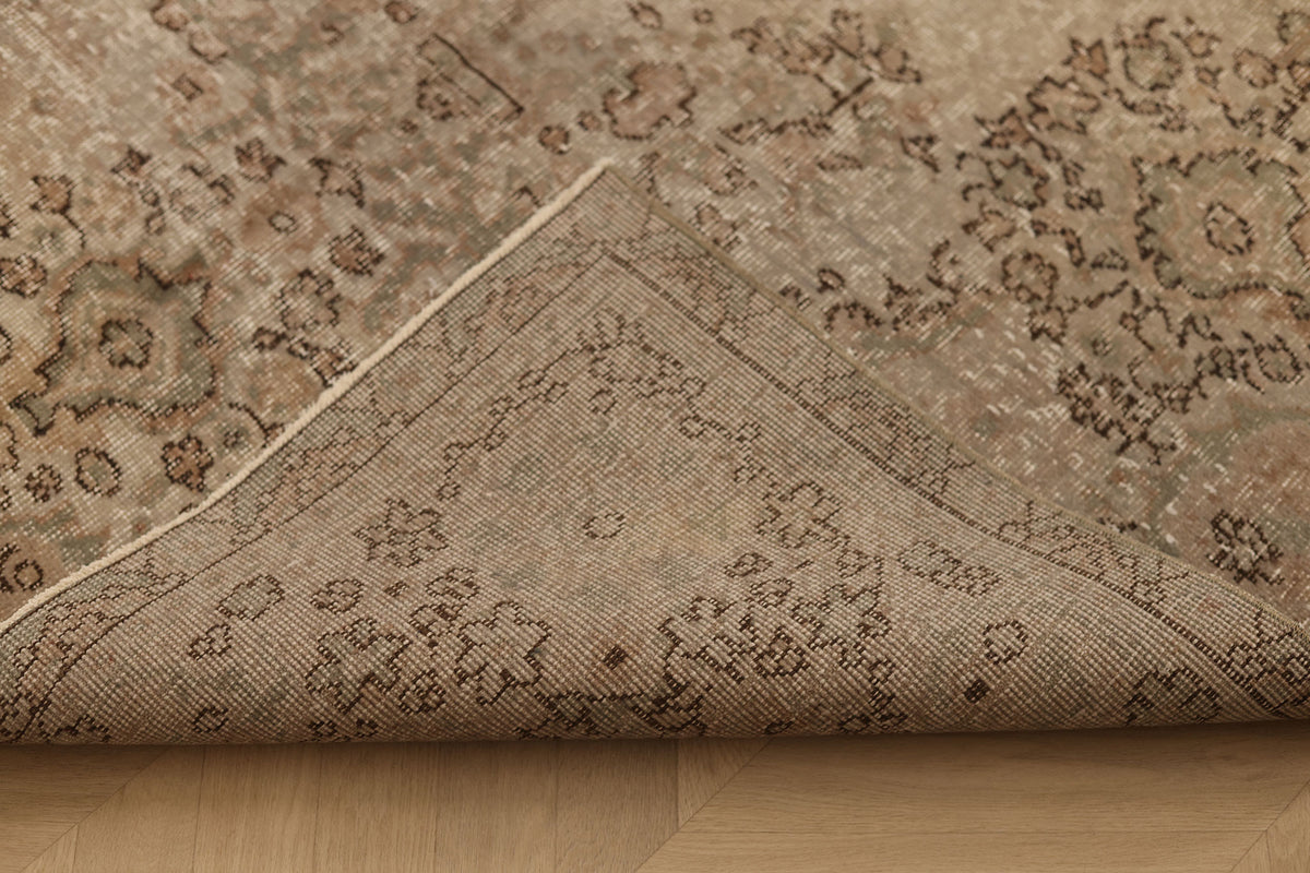 Vintage Isparta Turkish Area Rug 5x8 ft — Beige & Green Floral (No. 39308)