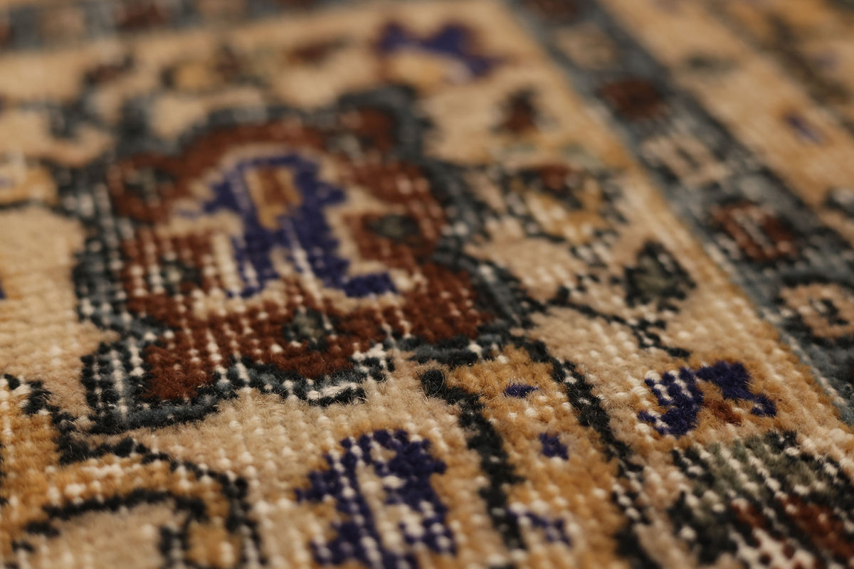 Vintage Isparta Turkish Area Rug 5x9 ft — Blue & Beige Floral