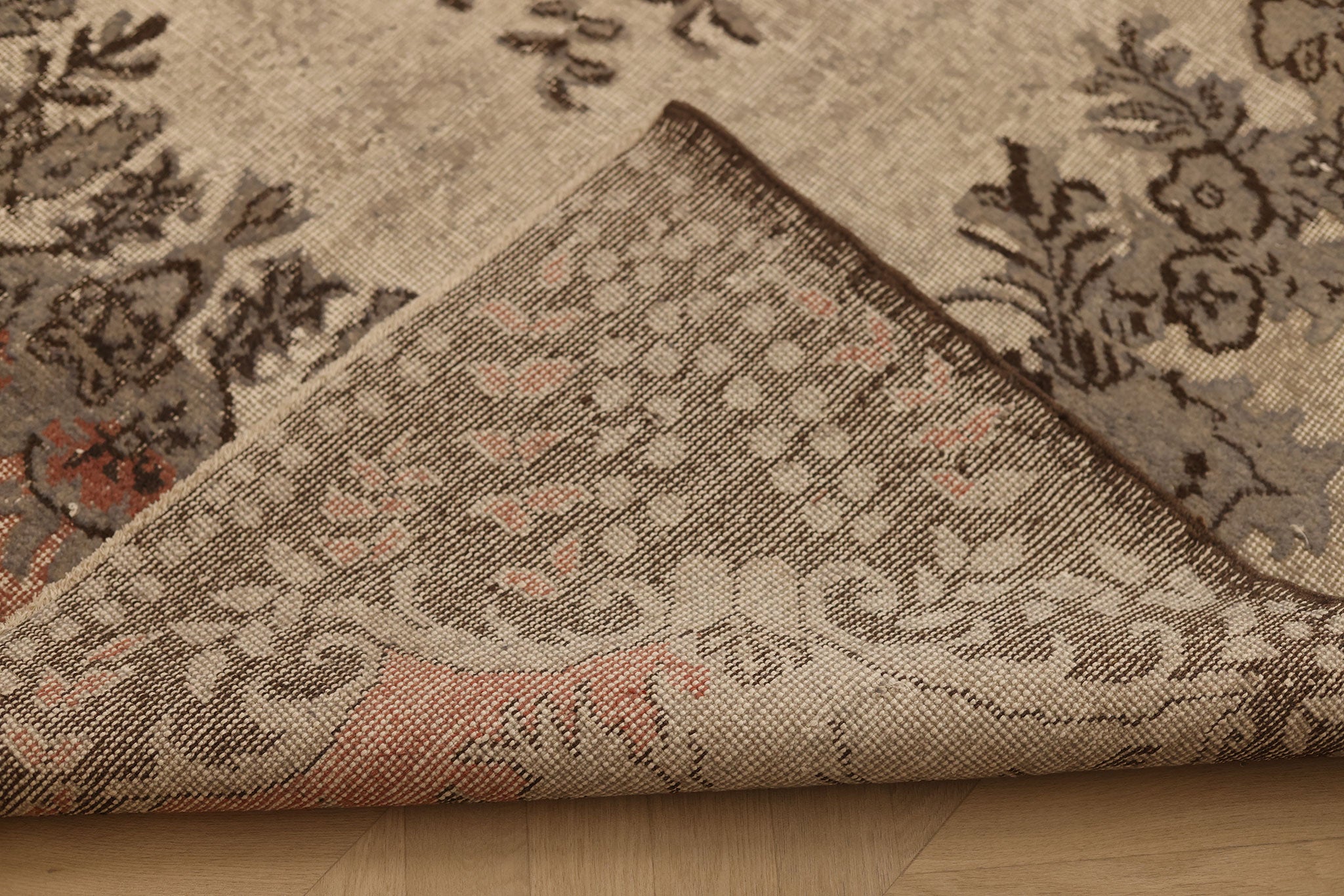 Vintage Isparta Turkish Area Rug 5x10 ft — Beige & Brown Floral (No. 39331)