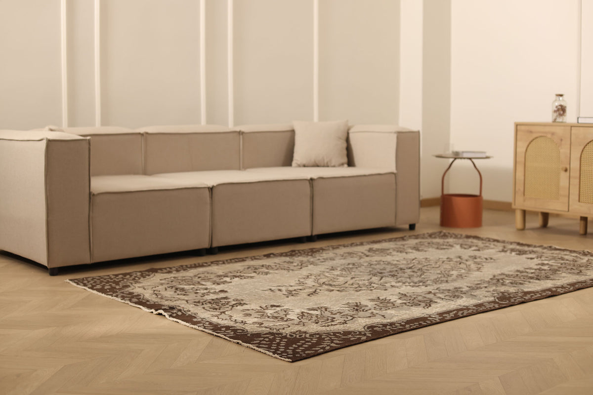 Vintage Isparta Turkish Area Rug 5x9 ft — Beige & Brown Floral (No. 39340)