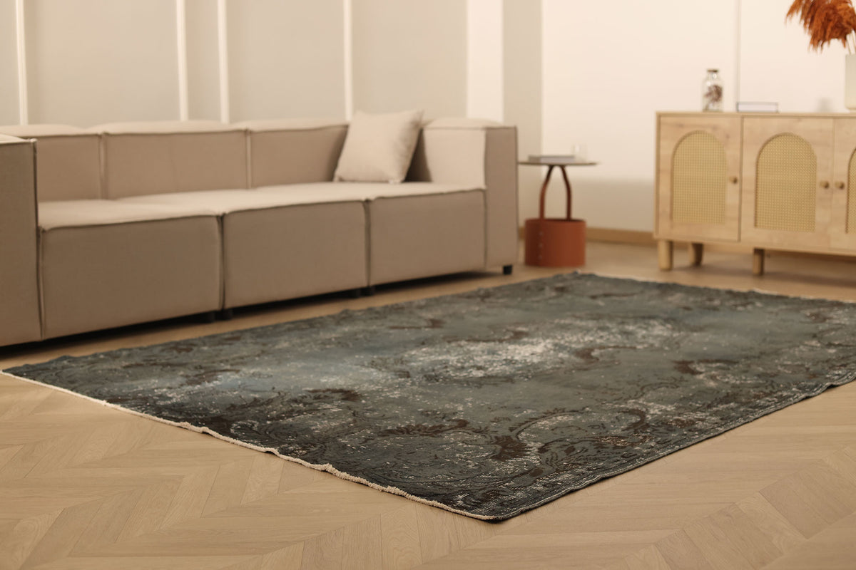 Vintage Isparta Turkish Area Rug 6x9 ft — Gray Overdyed (No. 39341)