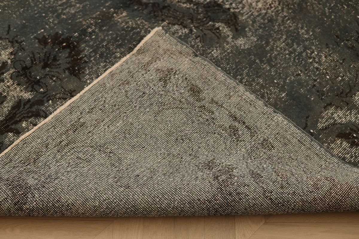 Vintage Isparta Turkish Area Rug 6x9 ft — Gray Overdyed (No. 39341)