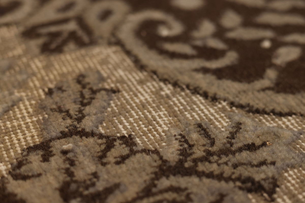 Vintage Isparta Turkish Area Rug 6x9 ft — Beige & Brown Floral (No. 39345)