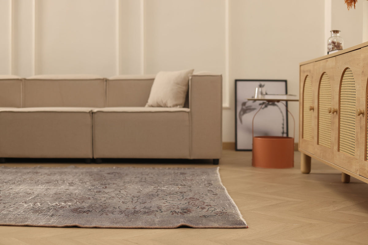 Vintage Manisa Turkish Area Rug 6x8 ft — Gray & Brown Distressed